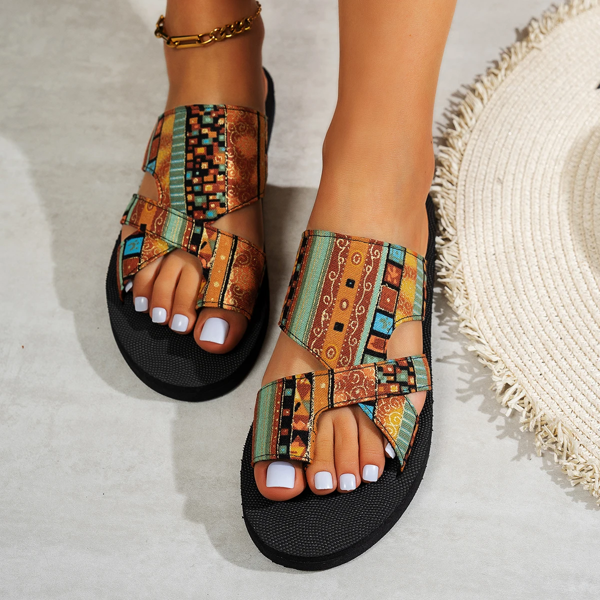 Ethnic Fashion Women - Letnie damskie klapki, sandały na platformie,